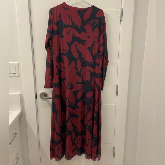 Patterned Maxi Dress - Picture 3 of 4